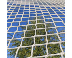 Сетка заградительная 40*40 д. 4,0 мм белая ПА Сетка заградительная 40*40 д. 4,0 мм белая ПА